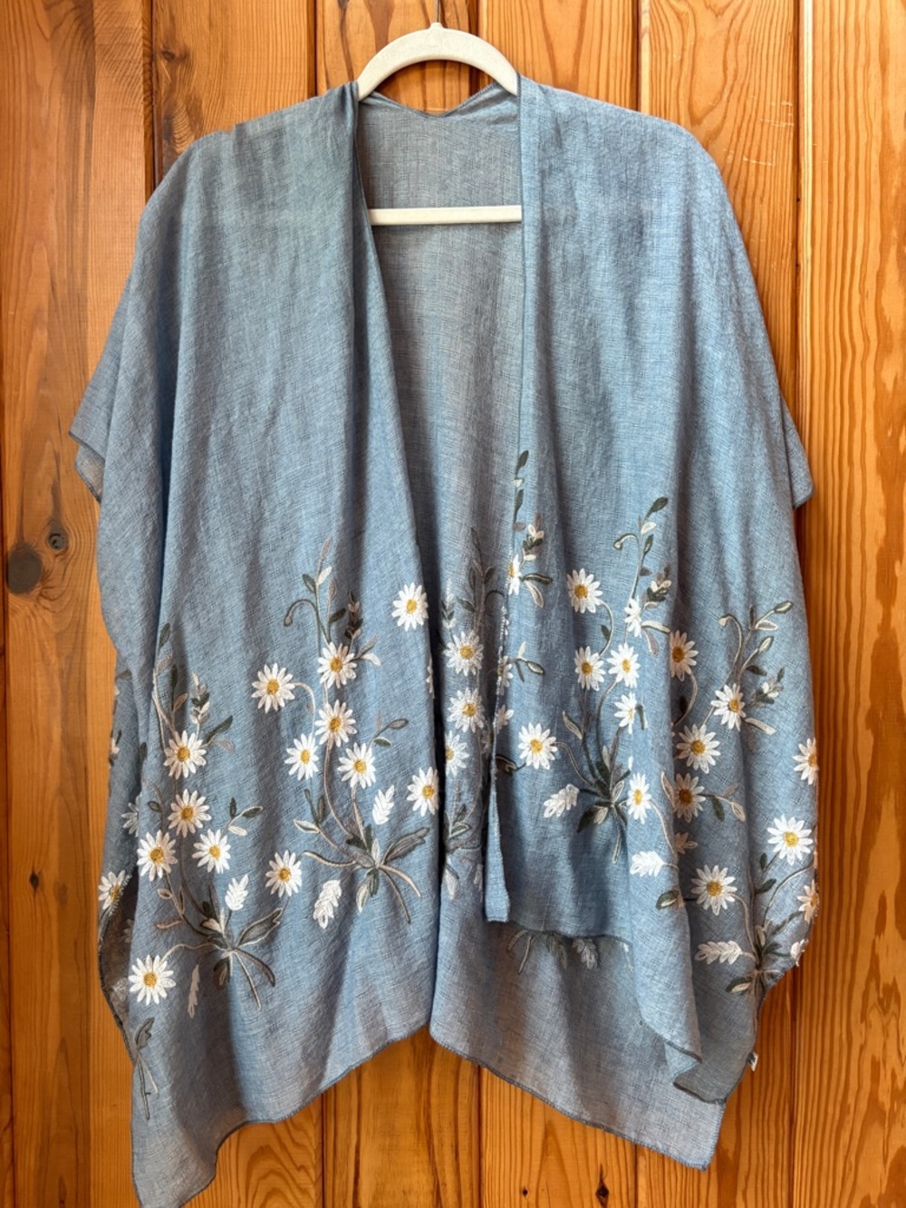 Blue Daisy Embroidered Kimono Wrap